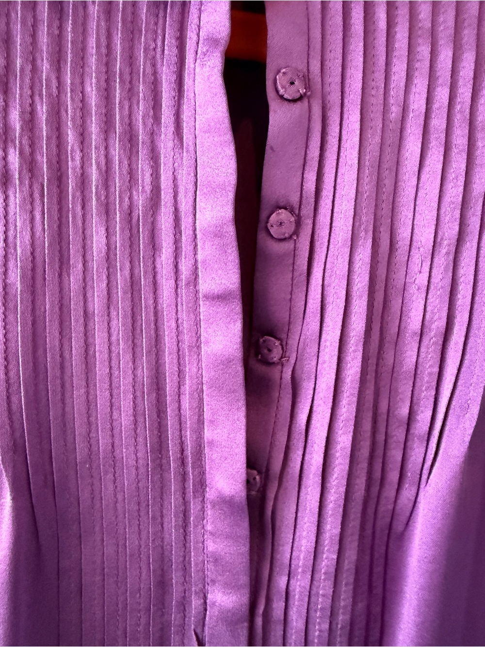 The royal purple Elie Tahari blouse with incredible detailing - Picture 3 of 5